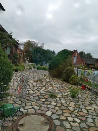 Haus mit großem Bauerngarten auf ca. 1.200 m² Grundstück – Hamfelde Krs. Hzgt. Lauenburg bei Trittau – Photo 4