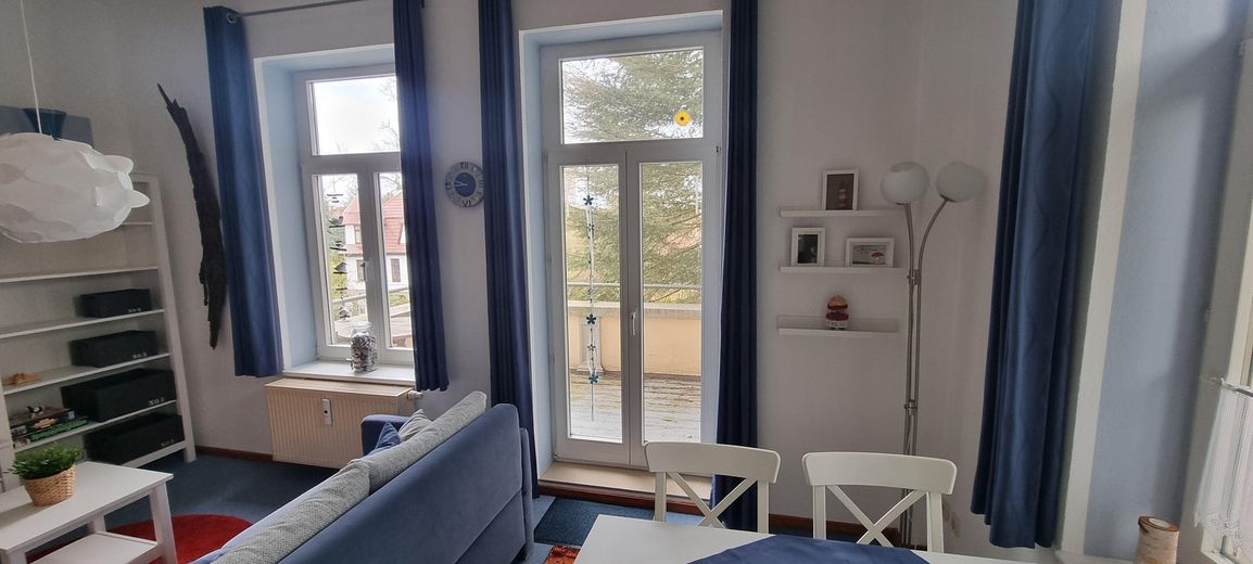 Eßecke mit Zugang Balkon