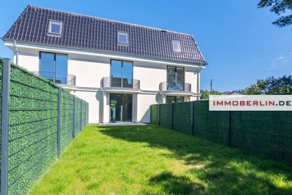 IMMOBERLIN.DE - Ersteinzug! Nobles Neubauhaus in familienfreundlicher Lage am Stadtrand