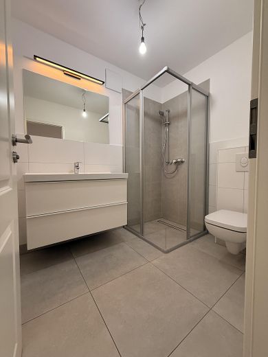 Сучасна новобудова від 2- до 3-кімнатної квартири серед зелені від 950,- € – Фотографія 16