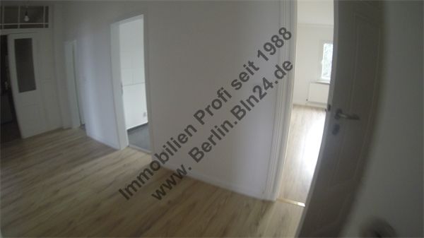 Dachgeschoß+ 3er WG tauglich+ saniert - Mietwohnung – GP --- 30.11.2016 015