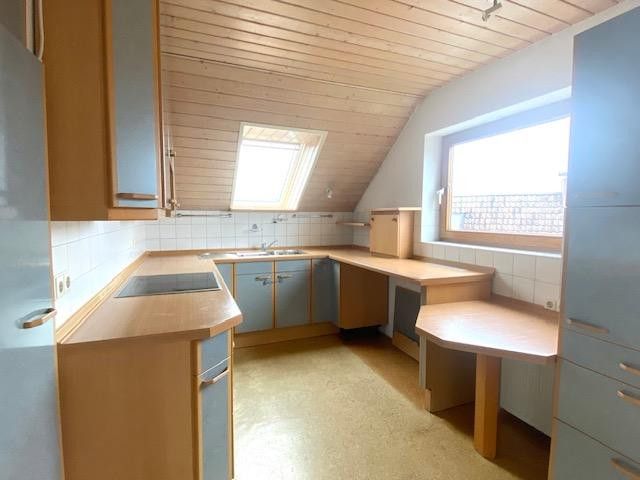 mit schöner Einbauküche 