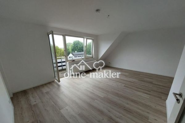 Appartamento mansardato di 1 stanza con balcone esposto a sud a Erkrath-Unterfeldhaus