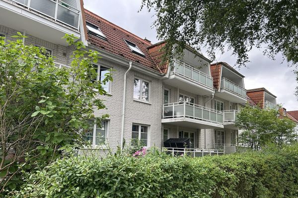 1,5-Zimmer-Eigentumswohnung mit Balkon und Tiefgaragenstellplatz in Hamburg-Wandsbek