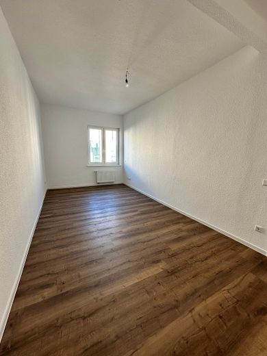 Prima occupazione dopo ristrutturazione completa – 133 m² | 3,5 locali | Posizione privilegiata sul Kaiserwall – Kinderzimmer