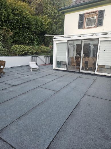 Stattliches Anwesen – Große Terrasse