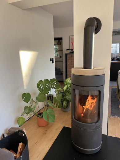 Sonnendurchflutetes Einfamilienhaus mit Garten in ruhiger Wohnlage – Photo 9