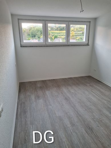 Helle Dachgeschoss Wohnung – Foto 12