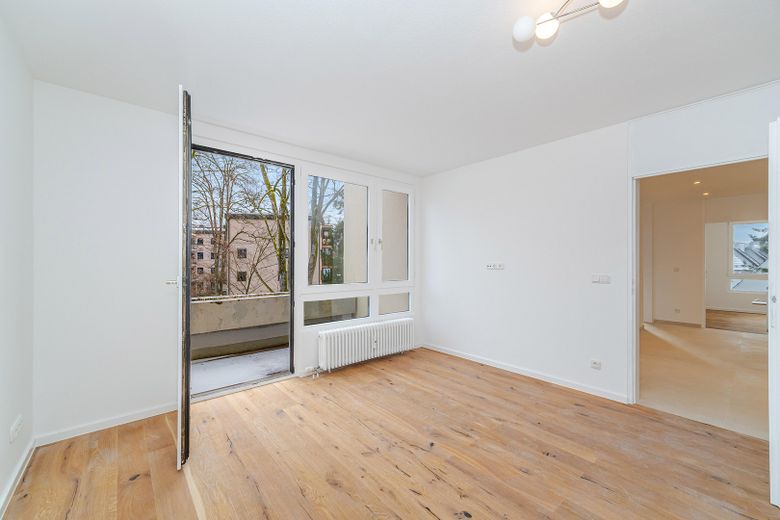 Luminoso y modernizado piso de 3 habitaciones: 2 balcones, completamente modernizado en Múnich-Neubiberg – Foto 26