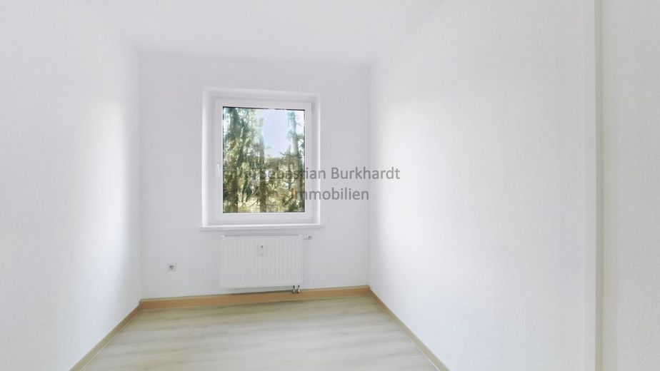 *** günstige 4-Raum Wohnung in Gehren – Büro