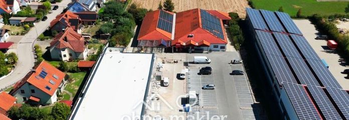 800 - 1000 m² de superficie comercial con gran aparcamiento junto a un gimnasio y un nuevo supermercado Penny