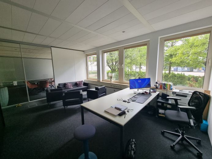 Premium Office – Sofort bezugsfertiges Büro mit Glaswänden und Top-Ausstattung – Foto 26
