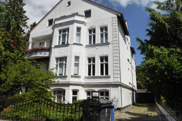 Lichterfelde West: Ensembleschutz Miethaus mit freien Wohn- und Gewerbeeinheiten zur Selbstnutzung!