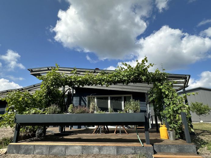 Immobile commerciale 2 capannoni 300 + 450 m² casa unifamiliare 188 m² – Haus Südseite Terrasse