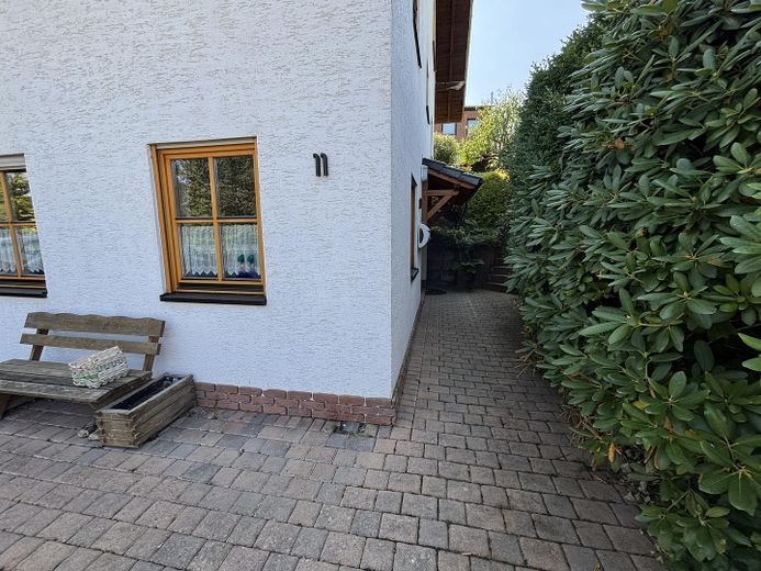 Versatile space wonder in a quiet prime location: your new home or a smart investment! – Eingangsbereich