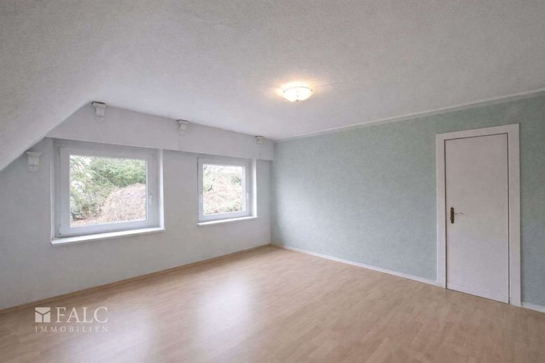 *Reserv.* Hör´mal wer da hämmert // Ihr Sanierungsprojekt! - FALC Immobilien – Schlafzimmer 1 DG
