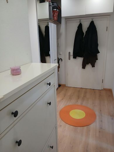 Ruhige Erdgeschosswohnung mit einmaligem Garten in zentraler Lage in der Unterwiehre – Foto 3