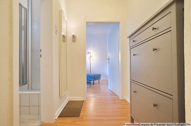 ***Modern, furnished one-bedroom apartment with balcony, in the Kreuzviertel – 4e9b729ddd938ae83be0f0630b6a96f6da3546d8.jpg