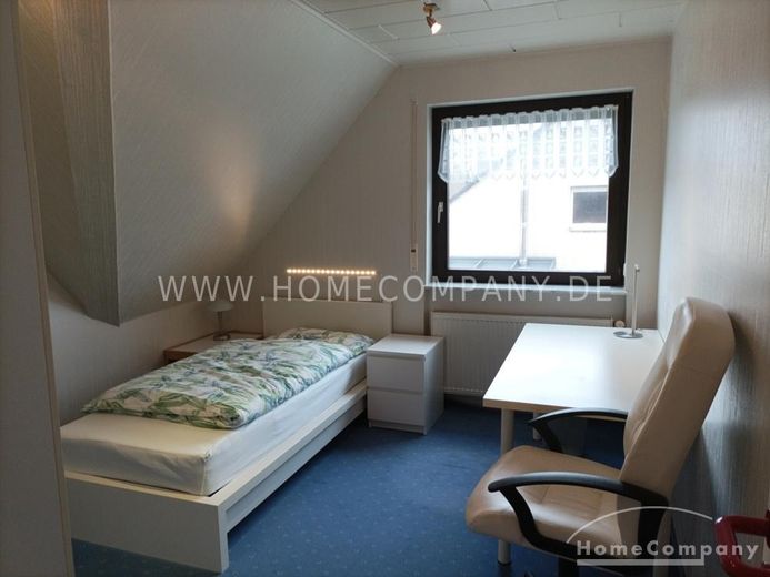 3 Zi.Whg., möbl., Balkon Richtung Süden, mit großer Wohndiele. – 23a64a0345f8fc353a2bbb1a44d4925635d3d958.jpg