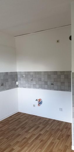 Jobcenter zahlt ihre Miete in Burg 2,5 Räume 56 m² Balkon Aufzug – Beispielbild
