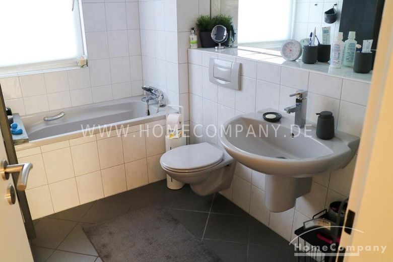 Möbliertes Traumhaus in Köln-Pesch! – c6f400cdeb31a666b7b196e2d1f0f695becbda2d.jpg
