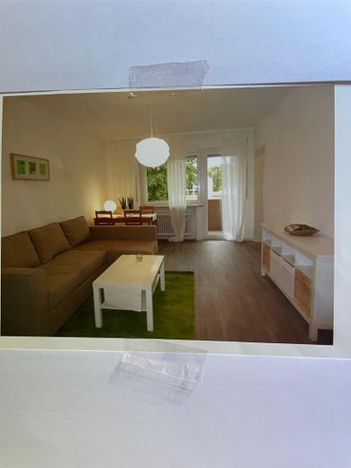 Kleine feine Balkonwohnung – Wohnraum