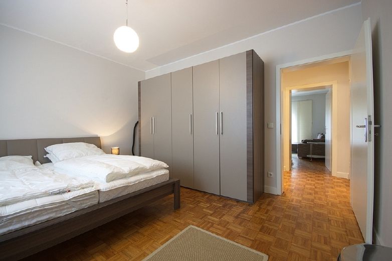 Stylish-moderne Wohnung mit Parkettboden, Internetzugang (VDSL), zentral und ruhig – 4c63b7082dc74743b2c42b68965974e7d0c2ab00.jpg