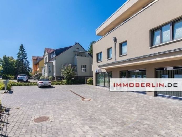 IMMOBERLIN.DE — Чудовий житлово-комерційний будинок KfW-55 із квартирою з видом на озеро – Фотографія 1