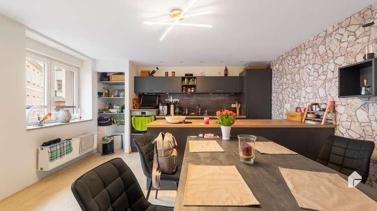 Großzügige Maisonettewohnung inkl. EBK mit Terrasse/Garten u. Balkon im Zentrum von Bad Belzig – Küche mit Essbereich (EG)