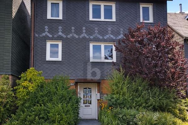 IDYLLISCH MIT VIEL PLATZ, KAMIN UND TOLLEM GARTEN