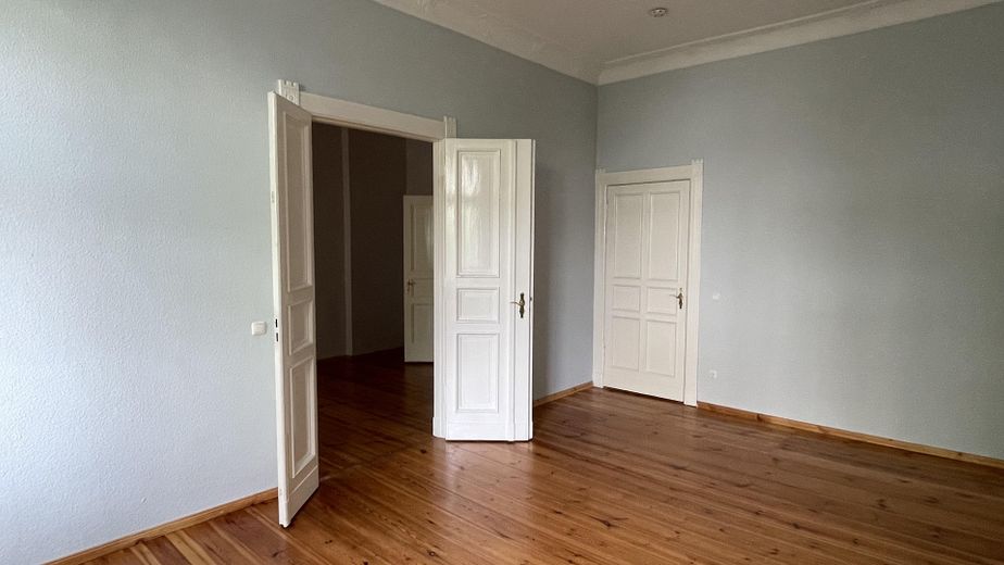 Encantador apartamento antiguo con balcón y ascensor en Hufelandstraße, Prenzlauer Berg – Foto 7