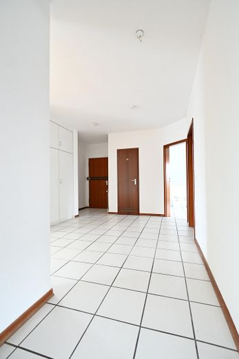 3-Zimmer-Penthouse mit Dachterrasse und Wintergarten in Köln-Wahn – Diele