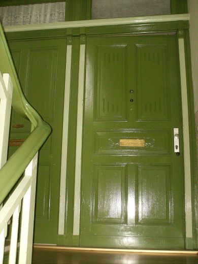 Ruhige 2-Raumwohnung in Fürstenwalde im Altbau mit Gartennutzung – Treppenhaus