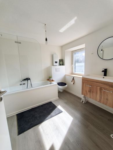 Großer Hof mit 2 Einheiten + XXL Innenhof+ Garage| 40 min bis Köln – Foto 24