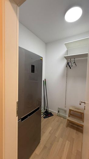 provisionsfreie 2 Zimmer Wohnung in Living 108, sofort bezugfrei, Aufzug, Sportraum, Dachterrasse – Abstellraum