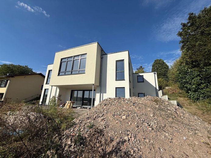 Spacieuse maison individuelle - Première occupation – Hausansicht Garten-rechts