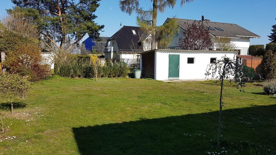 Garten mit Schuppen