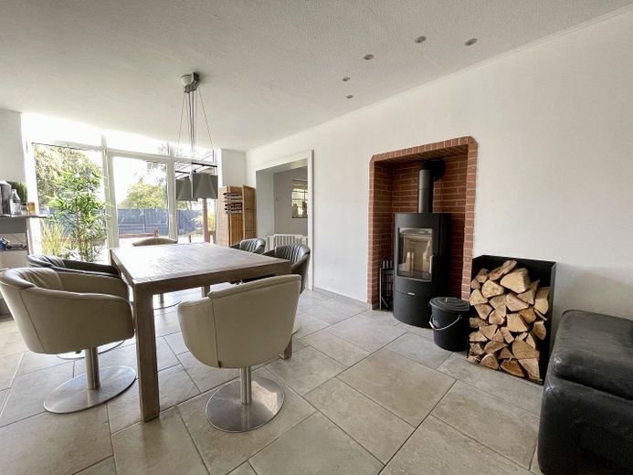 Leben zwischen Land und Meer – Stilvoll modernisierter Resthof – Esszimmer EG