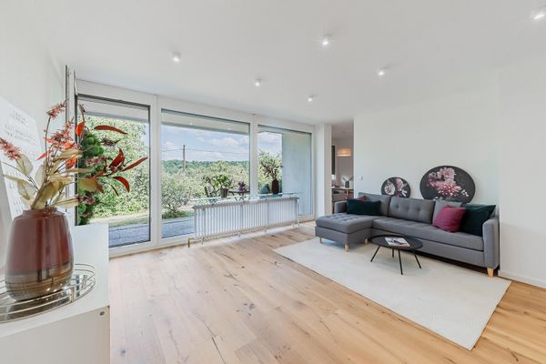 Provisionsfrei mit TG-Stellplatz - Gartengeschoss mit Blick ins Grüne