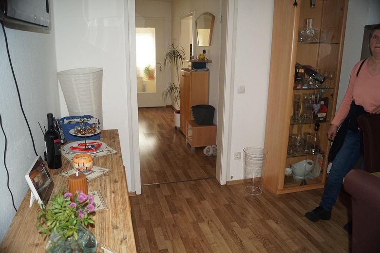 Wohn- und Geschäftshaus in Speyer-Nord – OG, Esszimmer , Blick auf Flur