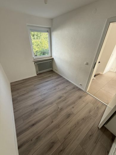 Casa a schiera ristrutturata con finiture di pregio in affitto a Mindelheim – Zimmer