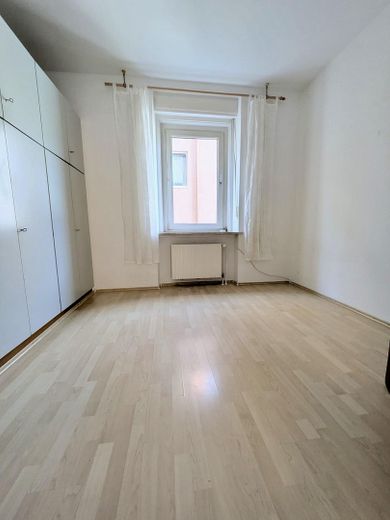 Wohnung Augsburg Innenstadt Traumlage PROVISIONSFREI zu verkaufen – Zimmer 2