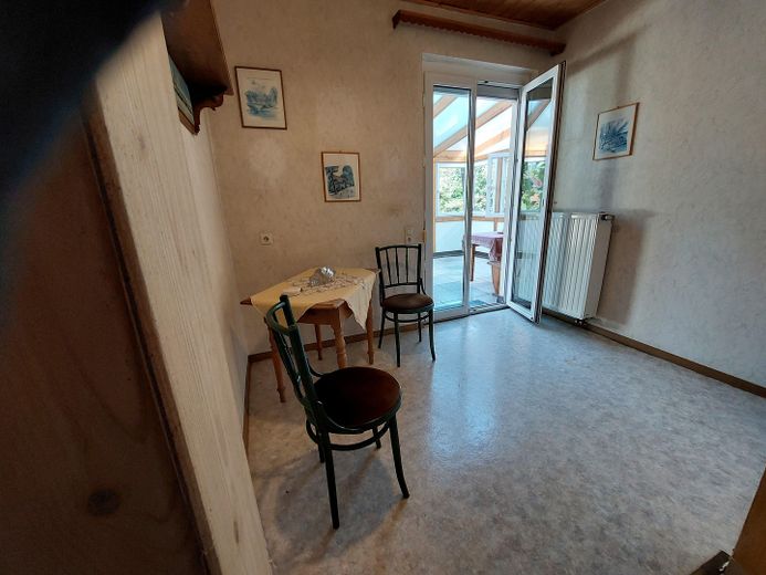 1-2-Familienhaus – Essecke zum Wintergarten EG