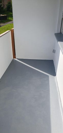 Appartamento arredato di 2 locali a Kassel-Nord-Holland – ristrutturato, con balcone e adatto a convivenza – Balkon Zimmer 1