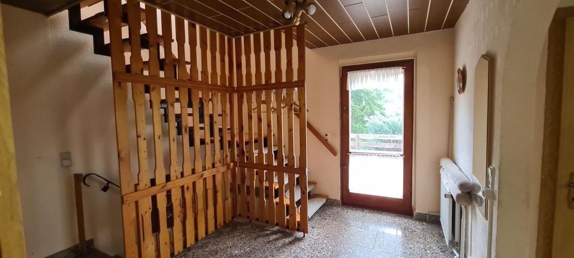 ab sofort: Einfamilienhaus in ruhiger Dorflage nahe Hermsdorf, Preis VB – Diele