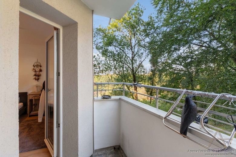 Investimento immobiliare nella Parkstadt Bogenhausen - moderno appartamento di 3 locali ristrutturato con contratto di locazione in essere – 240427022_Balkon_2_WEB