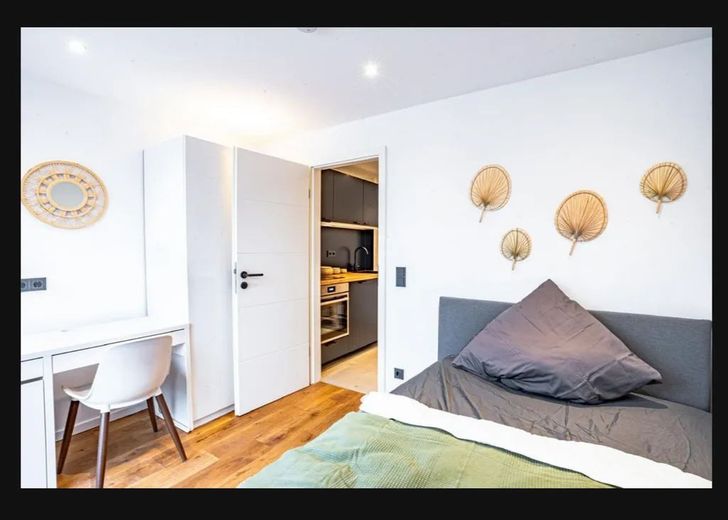 Perfekt für 3 Freunde: Möblierte Wohnung mit Balkon in München – 52240811-6227-4675-8b88-1e0c0…