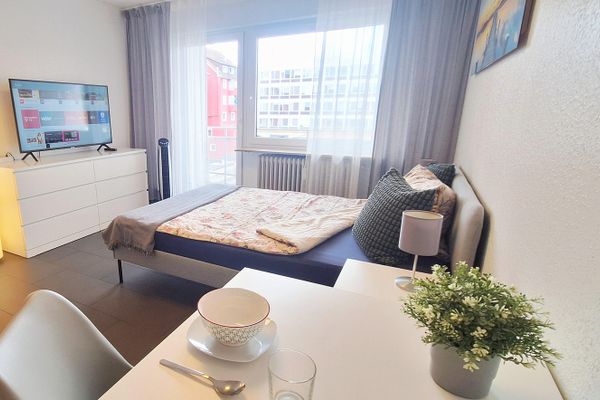 Appartement 1 pièce entièrement meublé avec balcon à Stuttgart-Est – à partir de 3 mois jusqu’à durée indéterminée