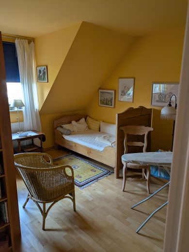 Gr. Zimmer, re 1. OG