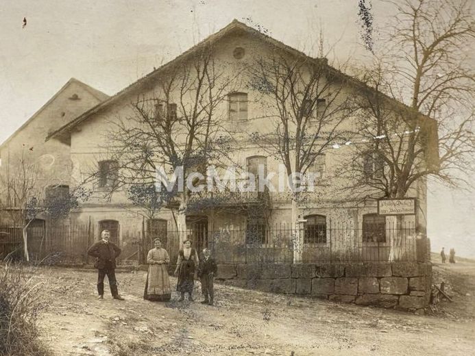 Historic property with exceptional development potential in Königsfeld – Photo 1